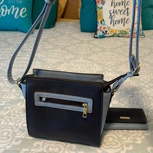 Navy and light blue bag